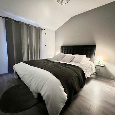 Appartement Chaleureux Proche Rer/ Cdg / Parc Expo سُفرا المظهر الخارجي الصورة